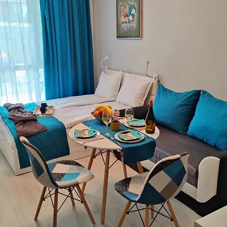 Bayview Family Garden A1 아파트