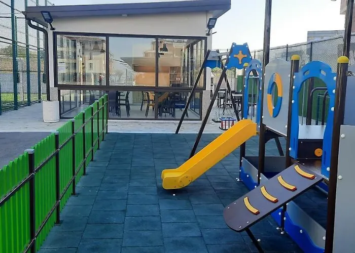 Bayview Family Garden A1